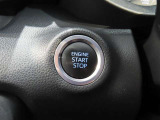 プッシュスタートはカギを取り出さなくてもエンジン始動が可能です。