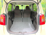 普段のお買い物や通勤、送迎等に十分な荷室スペースを確保しております。セカンドシートを倒すと、大きな荷物の積載も可能です♪