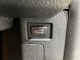 【パワーリアゲート】荷物を抱えた状態でもリアゲートの開閉が可能です!お買い物時やアウトドアの際に役立ちますね。
