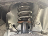 お車を安心してお乗りいただく為には、足回りの定期点検が欠かせません。サービスサポート(有償保証)では無料点検もご提供しており、安心のカーライフをお過ごしいただけるサポート体制が整っています。