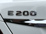 E200エンブレム