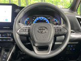 【レーダークルーズコントロール】高速道路での長距離走行が楽に!!自動で速度を保つクルーズコントロールが、衝突軽減システムと連携し、前方の車両を感知して車間を保つように速度調節してくれます!!