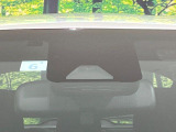 【トヨタセーフティセンス】走行中に前方の車両等を認識し、衝突しそうな時は警報とブレーキで衝突回避と被害軽減をアシスト。より安全にドライブをお楽しみいただけます。