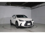 レクサスの厳しい基準とは、まず修復歴の車はございません。初年度7年未満、10万キロ未満など90項目にも及ぶチェックを行い、その基準をクリアした上質なお車だけを展示しております。