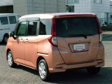 明るく広々、落ち着いた店内では、中古車のご検討・ご購入のほか、携帯電話(au)の購入等、様々なご相談に幅広く応えていきます♪