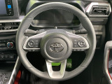 【純正革巻きステアリング】上質な革を使用することで、手にしっかり馴染みとても運転しやすいハンドルです♪