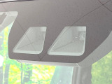 【スマートアシスト】走行中に前方の車両等を認識し、衝突しそうな時は警報とブレーキで衝突回避と被害軽減をアシスト。より安全にドライブをお楽しみいただけます。