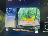 【サイド&バックカメラ】停車・駐車時に死角になりがちな運転席から見えづらいサイドとリアの障害物を確認できます!雨天時や夜間などは特に活躍してくれるアイテムです。