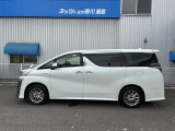 スライドドアで乗り降り楽々