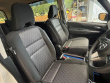 運転席シート廻りは使用感も少なく、良好な状態となっています。丁寧に使われていたことがよくわかりますね。