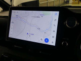 10.5インチ、ディスプレイオーディオを装備。スマホとクルマをつなぐことで、これまでのナビに加えて、いろいろなサービスが楽しめます。