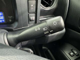 【オートライト】車外の明るさに応じて自動的にライトの点灯・消灯をしてくれます