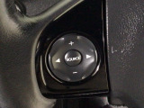 ステアリングリモコンは、運転中でも簡単に音量調整やチャンネル変更もできます!わき見運転防止にもつながるので安心です♪