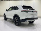 高級欧州車を思わせる、洗練されたサイドフォルムを中古車ならではの価格
