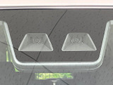 【スマートアシスト】走行中に前方の車両等を認識し、衝突しそうな時は警報とブレーキで衝突回避と被害軽減をアシスト。より安全にドライブをお楽しみいただけます。