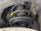 お車を安心してお乗りいただく為には、足回りの定期点検が欠かせません。サービスサポート(有償保証)では無料点検もご提供しており、安心のカーライフをお過ごしいただけるサポート体制が整っています。