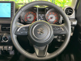【純正革巻きステアリング】上質な革を使用することで、手にしっかり馴染みとても運転しやすいハンドルです♪