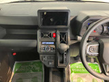 ご納車前に納車点検(法定12ヶ月点検相当)を実施し、基本性能に関わる機能や状態を徹底的に点検します。
