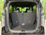 普段のお買い物や通勤、送迎等に十分な荷室スペースを確保しております。セカンドシートを倒すと、大きな荷物の積載も可能です♪