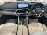 アウトバーンでの走行を見据えたBMWのブレーキシステムはもしもの時にもいち早くマシンを停止してくれます。