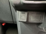 シガーソケット用の充電器が使用可能です!