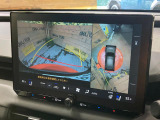 【パノラミックビューモニター】専用のカメラにより、上から見下ろしたような視点で360度クルマの周囲を確認することができます☆死角部分も確認しやすく、狭い場所での切り返しや駐車もスムーズに行えます。