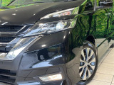 【LEDヘッドライト】悪天候や夜間走行時も良好な視界を確保し安心して運転できる高輝度LEDヘッドライトを装備!点灯速度が早く、消費電力も抑えられています。