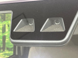 【スマートアシスト3】走行中に前方の車両等を認識し、衝突しそうな時は警報とブレーキで衝突回避と被害軽減をアシスト。より安全にドライブをお楽しみいただけます。