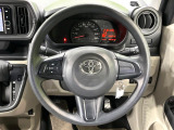 インテリアに合わせたデザインのステアリングは、運転される方のことも考え、運転しやすい形状、大きさです。是非一度、実際に触ってお確かめください。