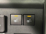 寒い日のドライブを快適にする運転席&助手席シートヒーターが付いてます。アクセサリーソケット(12V/120W)も装備されています。
