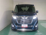明度の高いLEDヘッドライトで、夜間の運転も安心です。
