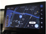 純正ナビを装備。タッチパネル式で使いやすく、お出かけもラクラクです。