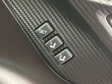 【メモリー機能付きパワーシート】ドライバーごとに設定したシート位置を記憶して、ボタン一つで切り替えできる便利な機能!運転する方が複数名いらっしゃるご家庭におすすめです♪