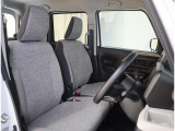 広さと安心を両立した、快適運転空間です。
