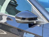 他車にウインカー点灯が見やすくなっており、事故の回避に繋がります。