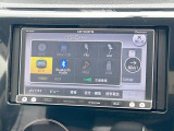 【ナビゲーション】目的地までしっかり案内してくれる使いやすいナビ。Bluetooth接続すればお持ちのスマホやMP3プレイヤーの音楽を再生可能!毎日の運転がさらに楽しくなります!!