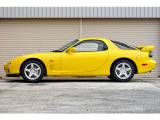 足回りはオートエグゼの車高調、タイヤはブリヂストンの新品タイヤに交換してRX-7の性能を十分に発揮できるようセッティング。当時のままの楽しい走りを是非ご体感ください!