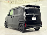 R4年 N-BOXカスタム Lターボ特別仕様車 スタイス+ブラックが入庫しました。純正Gathersメモリーナビ・ミュージックラック・Bluetooth対応・CD/DVD再生・バックカメラ・ETC