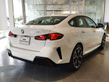 BMWプレミアムセレクション前橋では、高年式低走行モデルからMモデル、年式が経ちなかなかディーラーでは見かけないモデルまで幅広いラインナップで認定中古車を取り扱っております。品質に自信があります。