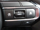 アクティブクルーズコントロール搭載。全車速追従となっておりますので、高速道での走行に対する負担軽減にもつながります。