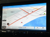 【9インチナビゲーション】目的地までしっかり案内してくれる使いやすいナビ。Bluetooth接続すればお持ちのスマホやMP3プレイヤーの音楽を再生可能!毎日の運転がさらに楽しくなります!!