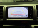 バックモニターを装備しています。車庫入れ時等に車両後方が確認出来るのでとても便利です。