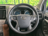 【純正革巻きステアリング】上質な革を使用することで、手にしっかり馴染みとても運転しやすいハンドルです♪