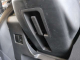 展示させていただく前に全車室内清掃済みです、室内清掃済みですが気になるところ等ございましたらお気軽にお申し付けください。