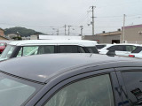 ★もしもの時でも安心の板金工場併設★大切にされている愛車の傷もエイチプラスにお任せください★ご購入いただいたお車以外の車のキズ・へこみも元通り★国家資格を取得しているスタッフが修理いたします★