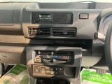 ご納車前に納車点検(法定12ヶ月点検相当)を実施し、基本性能に関わる機能や状態を徹底的に点検します。