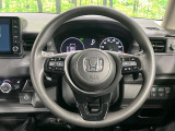 【ステアリングスイッチ】運転中、前方から目線をそらすことなく、オーディオ等の操作が可能な便利機能!安心&快適なドライブを演出してくれます♪