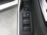運転席から操作可能なパワーウィンドウ!