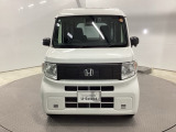【セキュリティアラーム】車両の盗難や不正侵入を防止するための警告装置が付いています。警告音やハザードランプの点滅で周囲に異常を知らせてくれます
