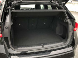 荷室の大きさは、日常使いはもちろんのこと、旅行や帰省などの荷物が多い移動であっても不便を感じることは少ないでしょう。